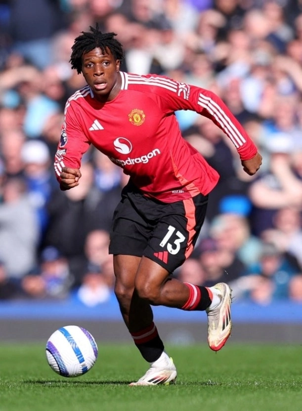 맨유 도르구 데뷔골