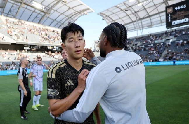 역시 손흥민 찬사, 멈추지 않는 찬사