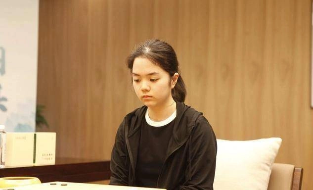 日 나카무라, 中 최강자 완파