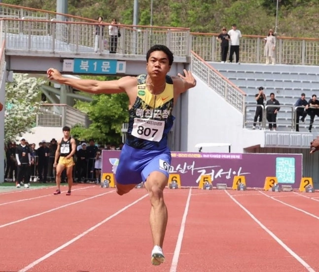한국 육상 단거리 대표주자 나마디 조엘진,200m 20초50