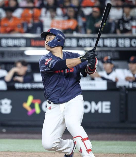 격이 다른 거포 한동희, 포스트 이대호 될까?
