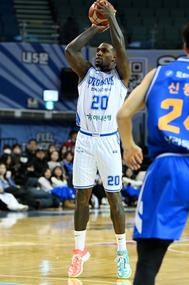 KCC 격노 '가스공사, 우리 구단 명예 심각히 훼손'→법적대응 예고