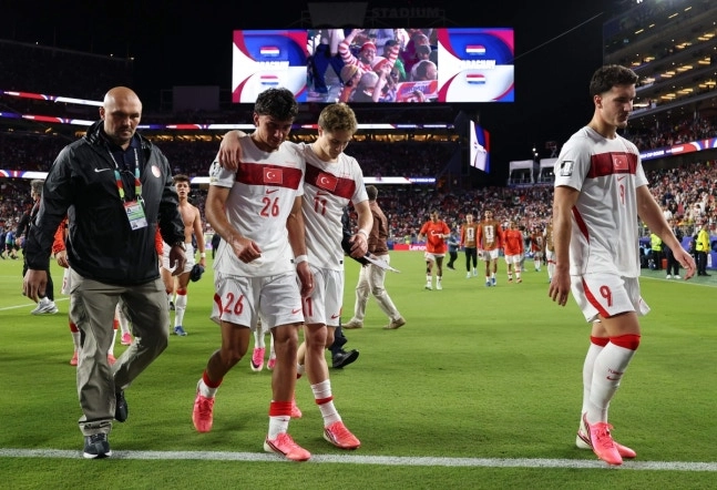2G 슈팅 62개→0골…튀르키예 황금세대 대망신