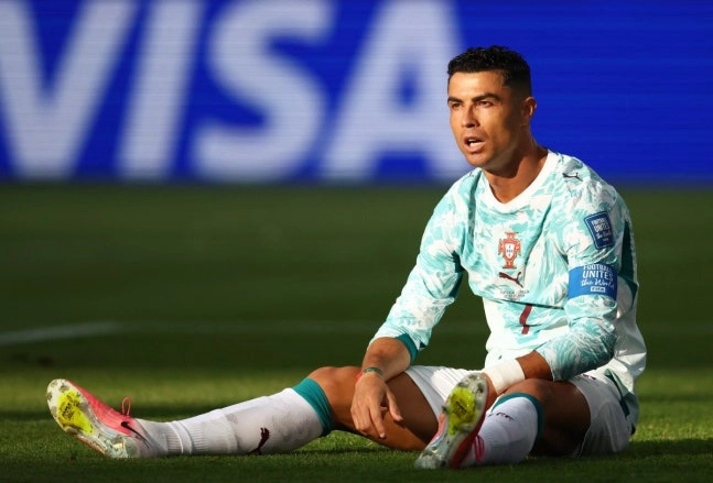 '호날두 1-3 패배 탈락, 메시 3-0 승리 8강 진출' BBC 문어 찍었다